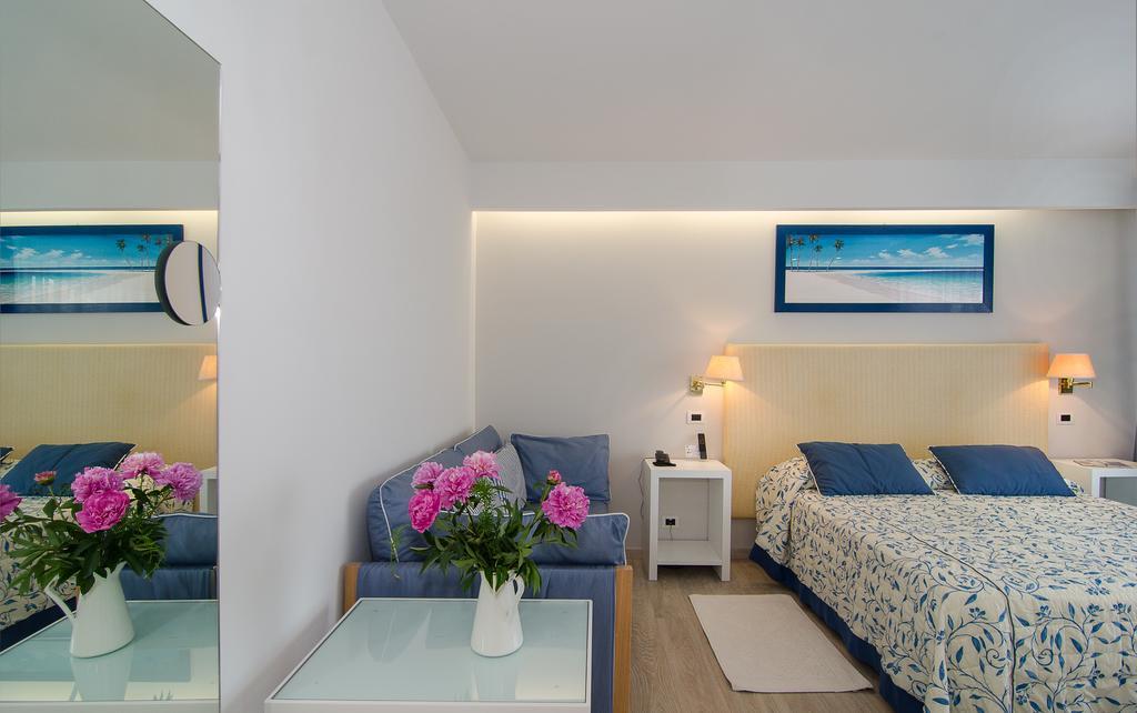 Hotel Eden Cinquale Eksteriør billede